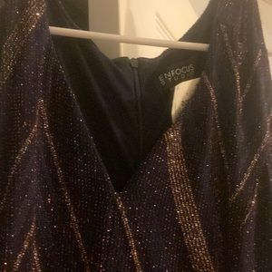 Beautiful navy blue with gold accent by Infocus studio.